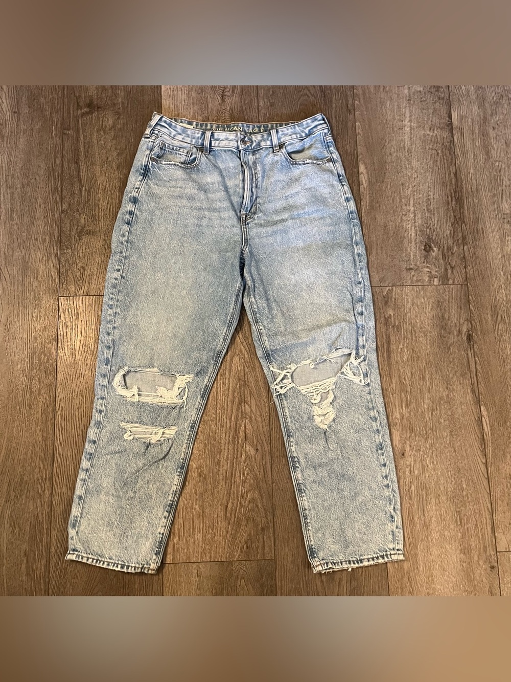 American Eagle High Waisted Mom Straight Jeans Size 14
